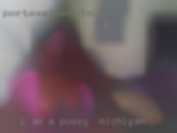 I am a girl looking pussy in Michigan to for fun.